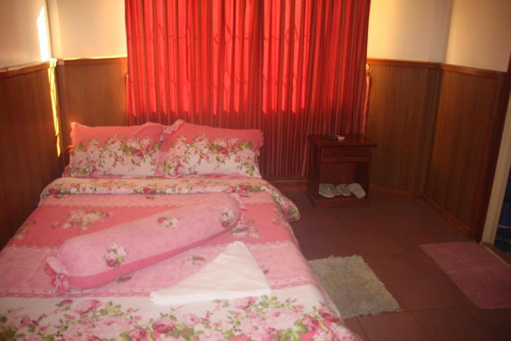 Chhne Chulsa Hotel Sihanoukville Room photo